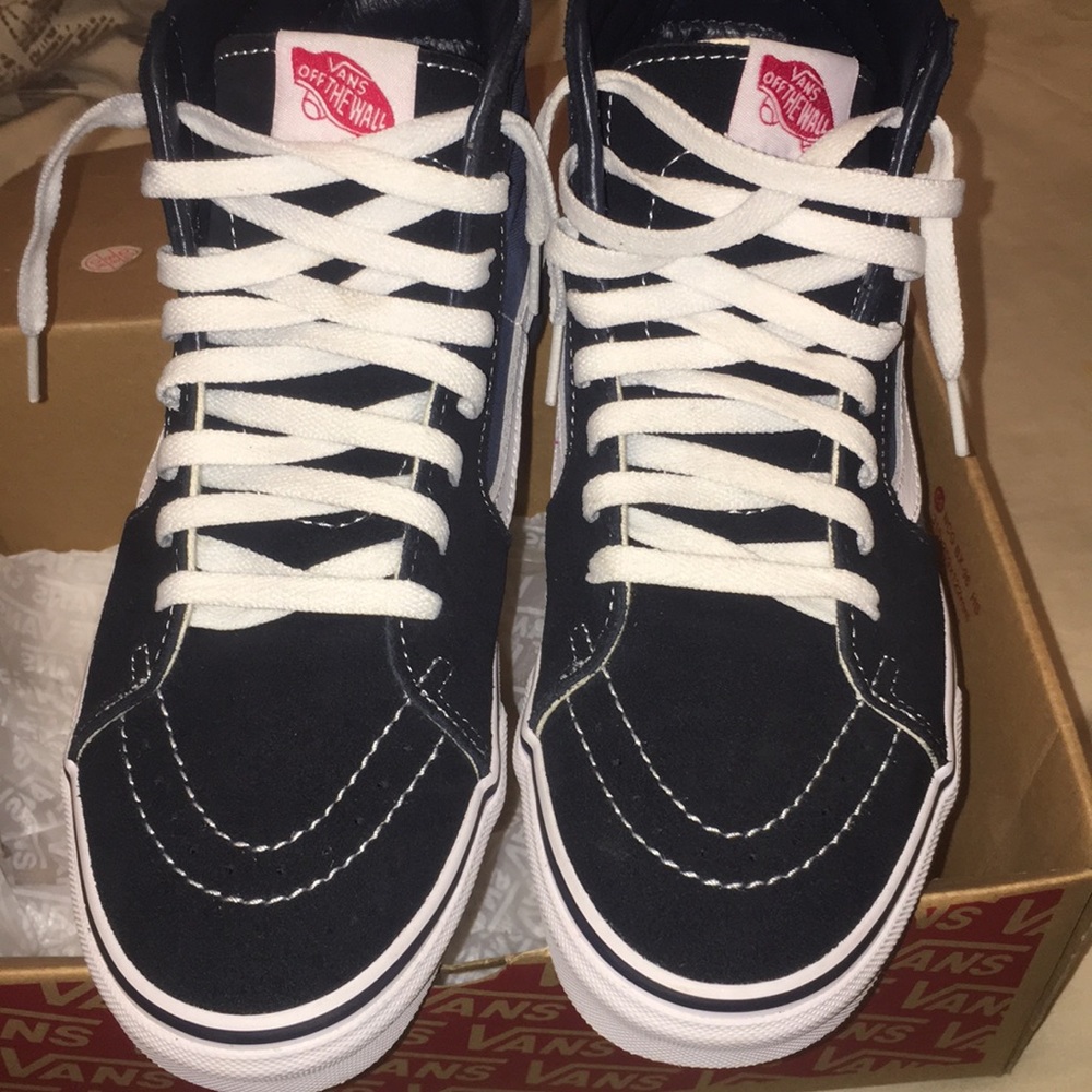 Vans - Picture 5 of 6